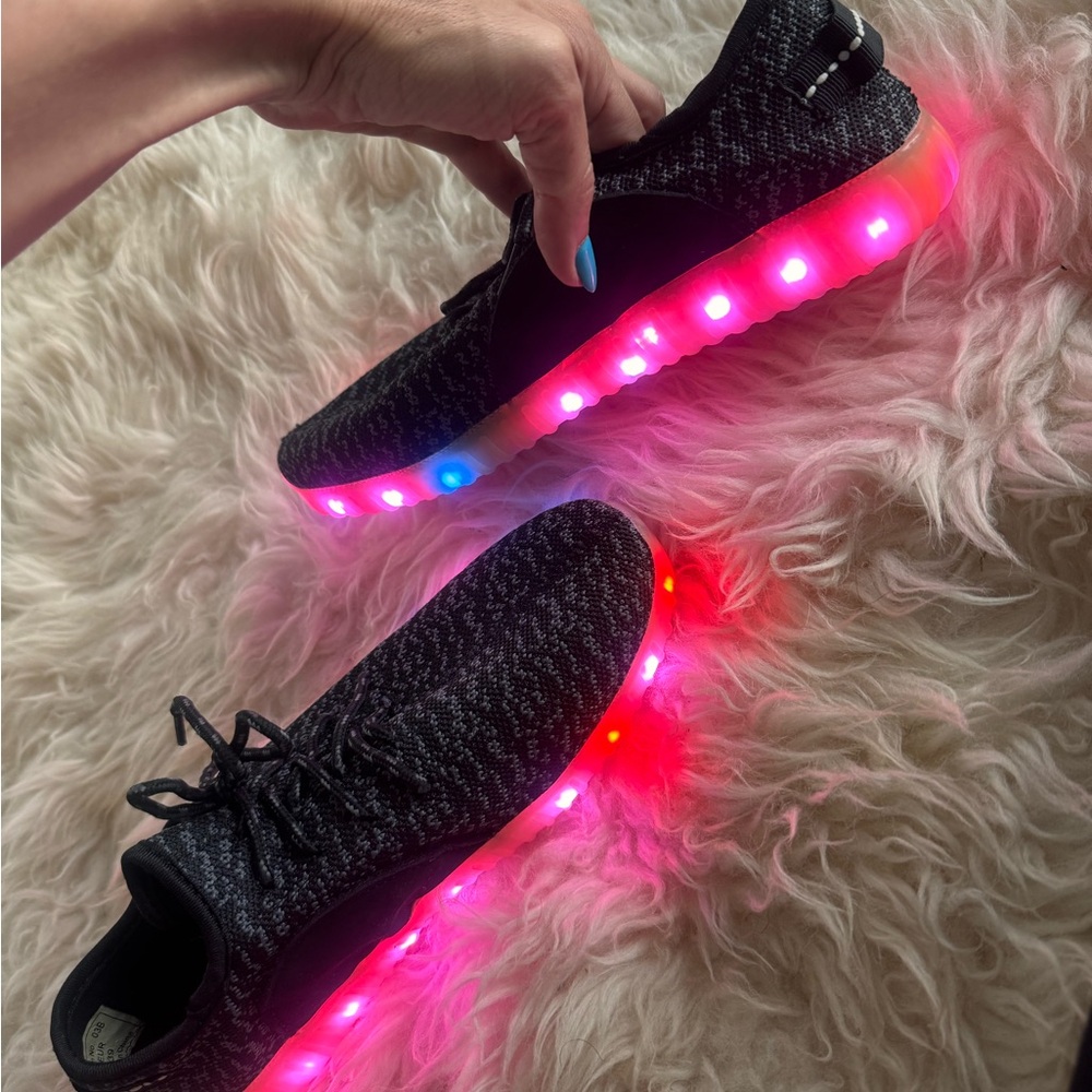 Flashy’s LED light up EDM shoes size 39